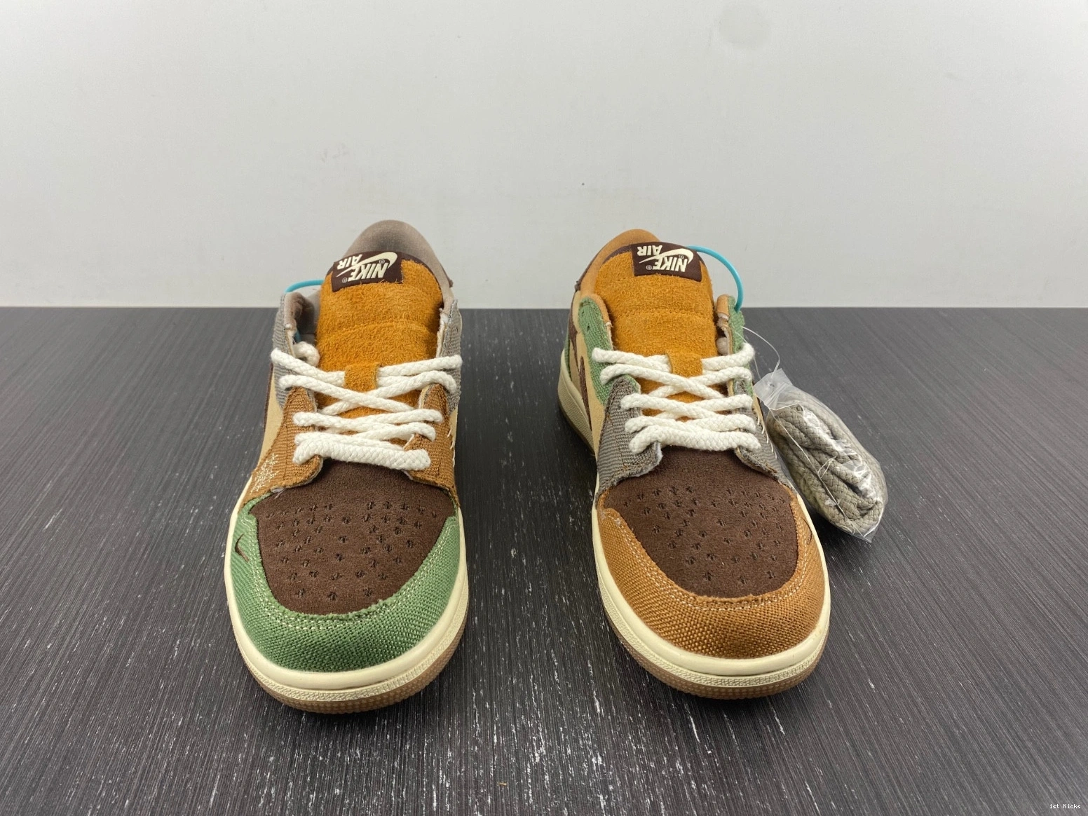 Williamson DZ7292-200 x 1 AIR Low JORDAN 0202